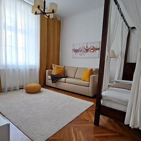 Central Zagreb Lovely Apartment エクステリア 写真