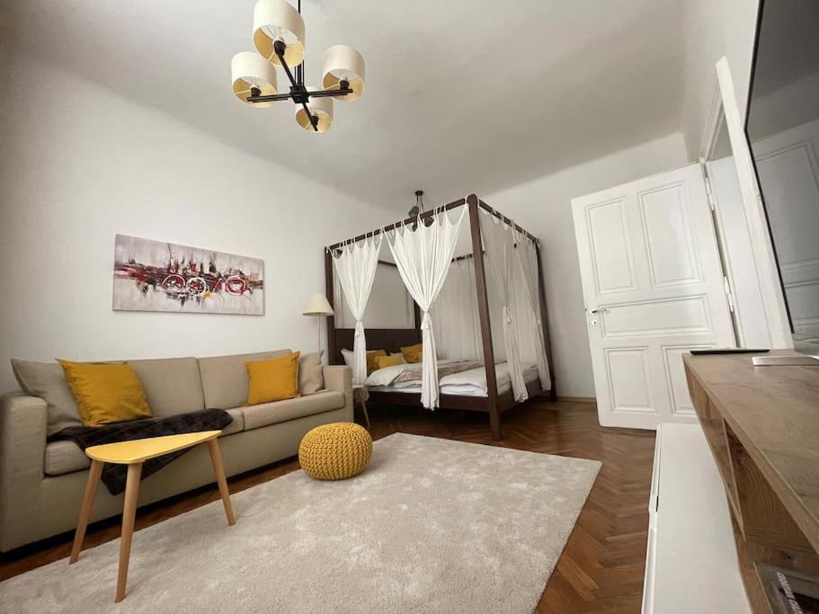 Central Zagreb Lovely Apartment エクステリア 写真